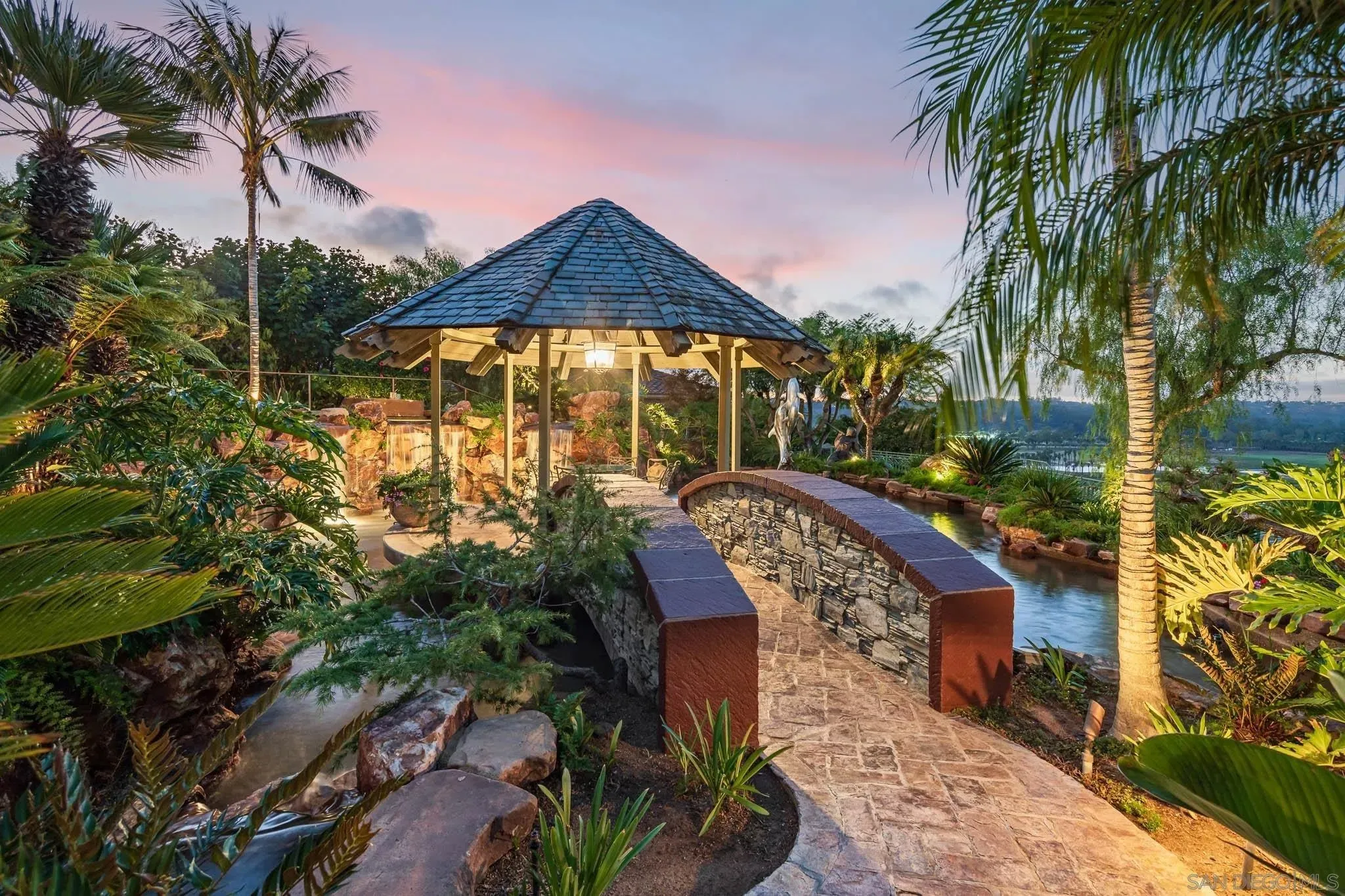 Rancho Santa Fe, California 92067, United States, 9 Bedrooms Bedrooms, ,11 BathroomsBathrooms,Residential,Active,223271