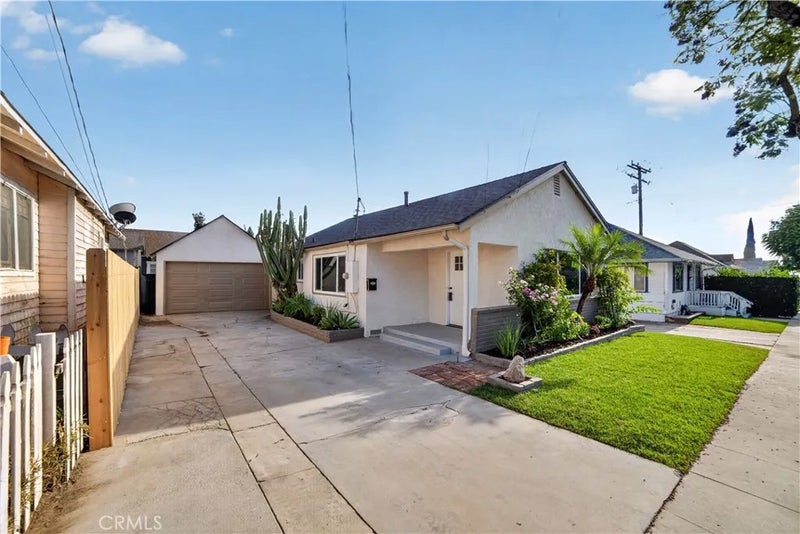 12522 Broadway