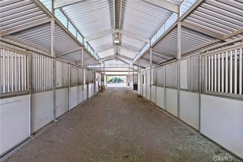 Tiny photo for 37565 Purdue Ln, Temecula, CA 92592 (MLS # SW25232742)