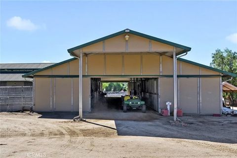 Tiny photo for 37565 Purdue Ln, Temecula, CA 92592 (MLS # SW25232742)