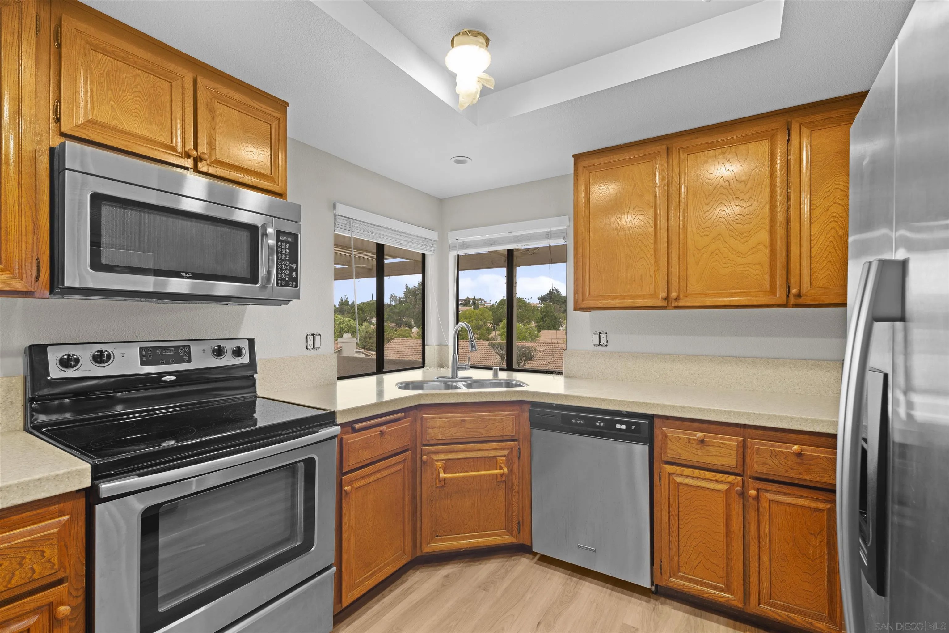 12884 CAMINO DE LA BRECCIA