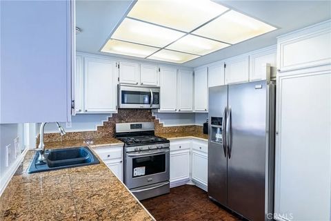 Tiny photo for 28433 Avion Circle, Castaic, CA 91384 (MLS # FR25233670)