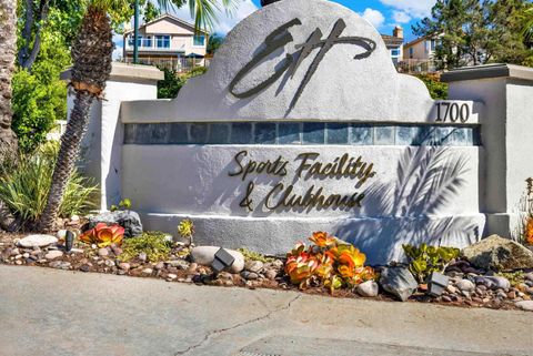 Tiny photo for 2157 Woodland Heights Gln, Escondido, CA 92026 (MLS # 250041307)