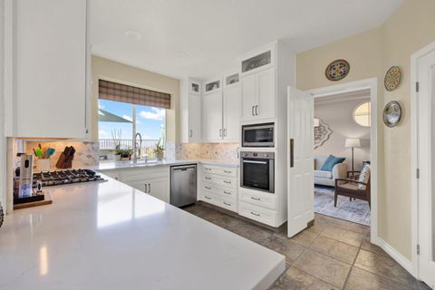 Tiny photo for 2157 Woodland Heights Gln, Escondido, CA 92026 (MLS # 250041307)
