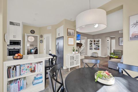 Tiny photo for 2157 Woodland Heights Gln, Escondido, CA 92026 (MLS # 250041307)