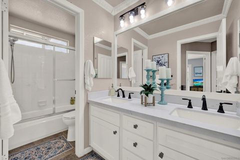 Tiny photo for 2157 Woodland Heights Gln, Escondido, CA 92026 (MLS # 250041307)