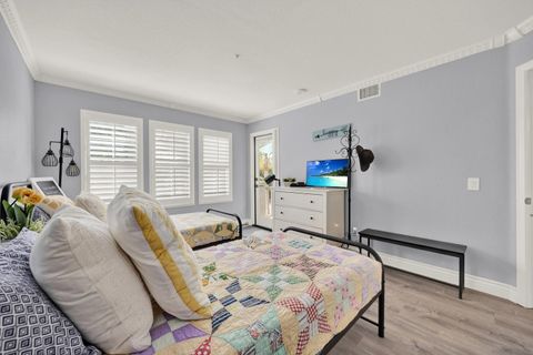 Tiny photo for 2157 Woodland Heights Gln, Escondido, CA 92026 (MLS # 250041307)