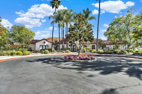Tiny photo for 2157 Woodland Heights Gln, Escondido, CA 92026 (MLS # 250041307)