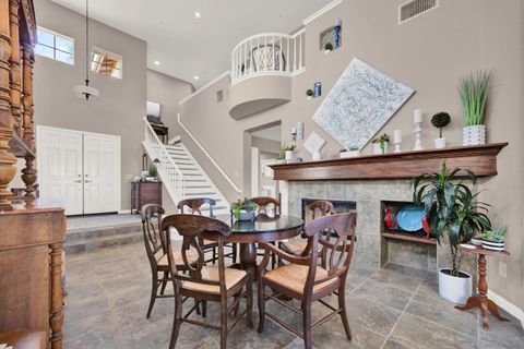 Tiny photo for 2157 Woodland Heights Gln, Escondido, CA 92026 (MLS # 250041307)