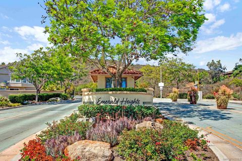 Tiny photo for 2157 Woodland Heights Gln, Escondido, CA 92026 (MLS # 250041307)