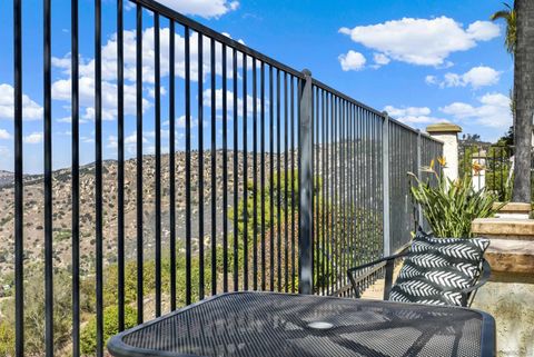 Tiny photo for 2157 Woodland Heights Gln, Escondido, CA 92026 (MLS # 250041307)