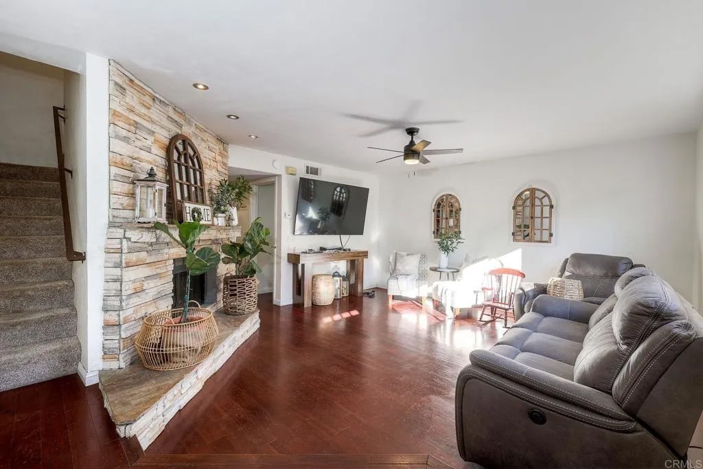 2644 Alpine Boulevard B