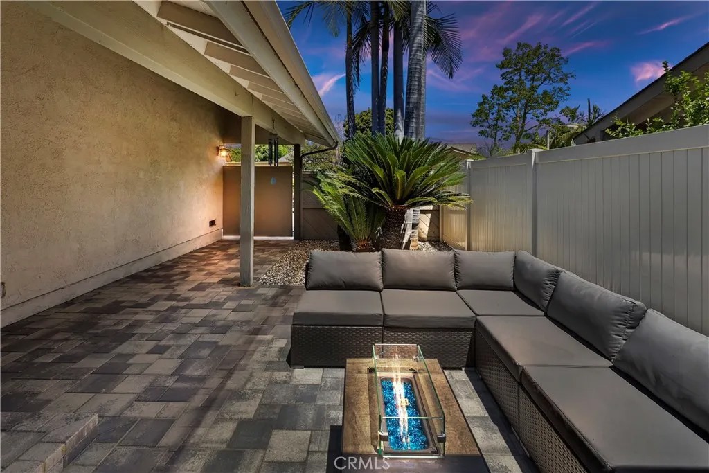 2915 Persimmon