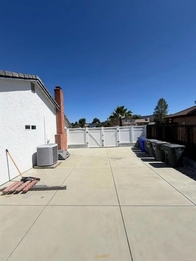 23601 Barrego Way