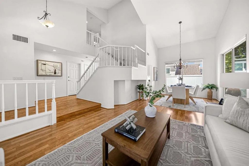 12144 Carrollton Square