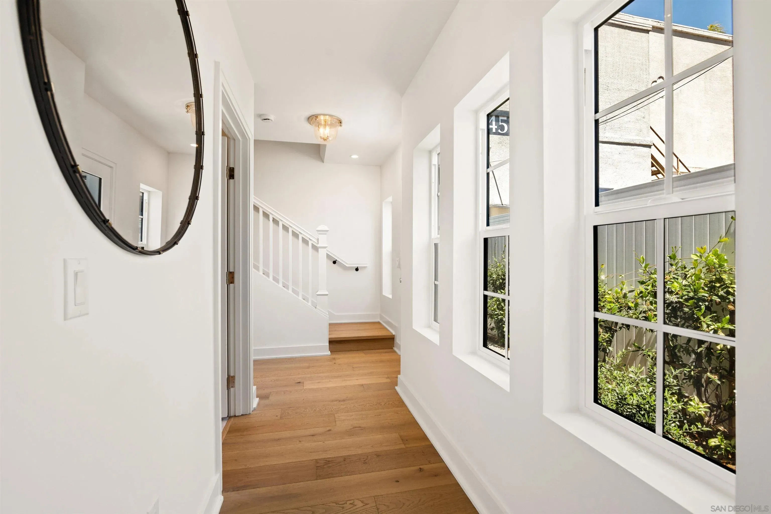 Coronado, California 92118, United States, 3 Bedrooms Bedrooms, ,4 BathroomsBathrooms,Residential,Active,159339