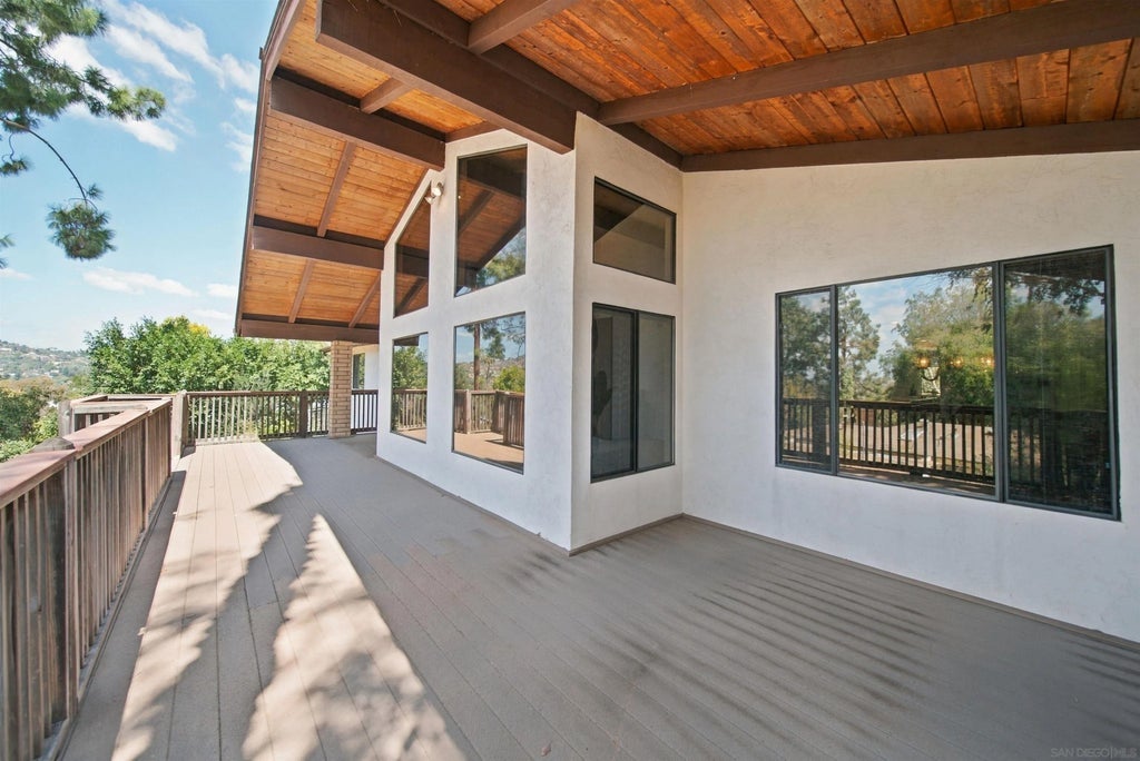 Photo of 3537 Ybarra Rd, Spring Valley, CA 91978 (MLS # 260023266)