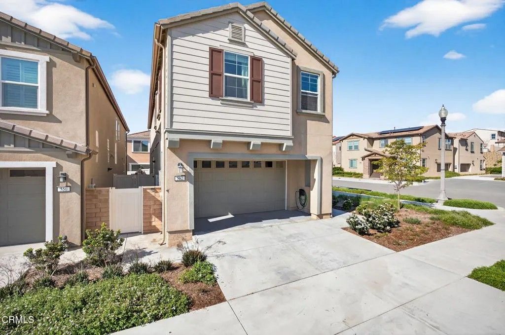 Photo of 562 Kumquat Court, Santa Paula, CA 93060 (MLS # V1-35673)