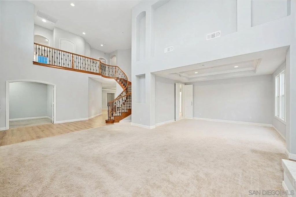 Photo of 29190 Crystal Ridge Ct, Escondido, CA 92026 (MLS # 260006599)