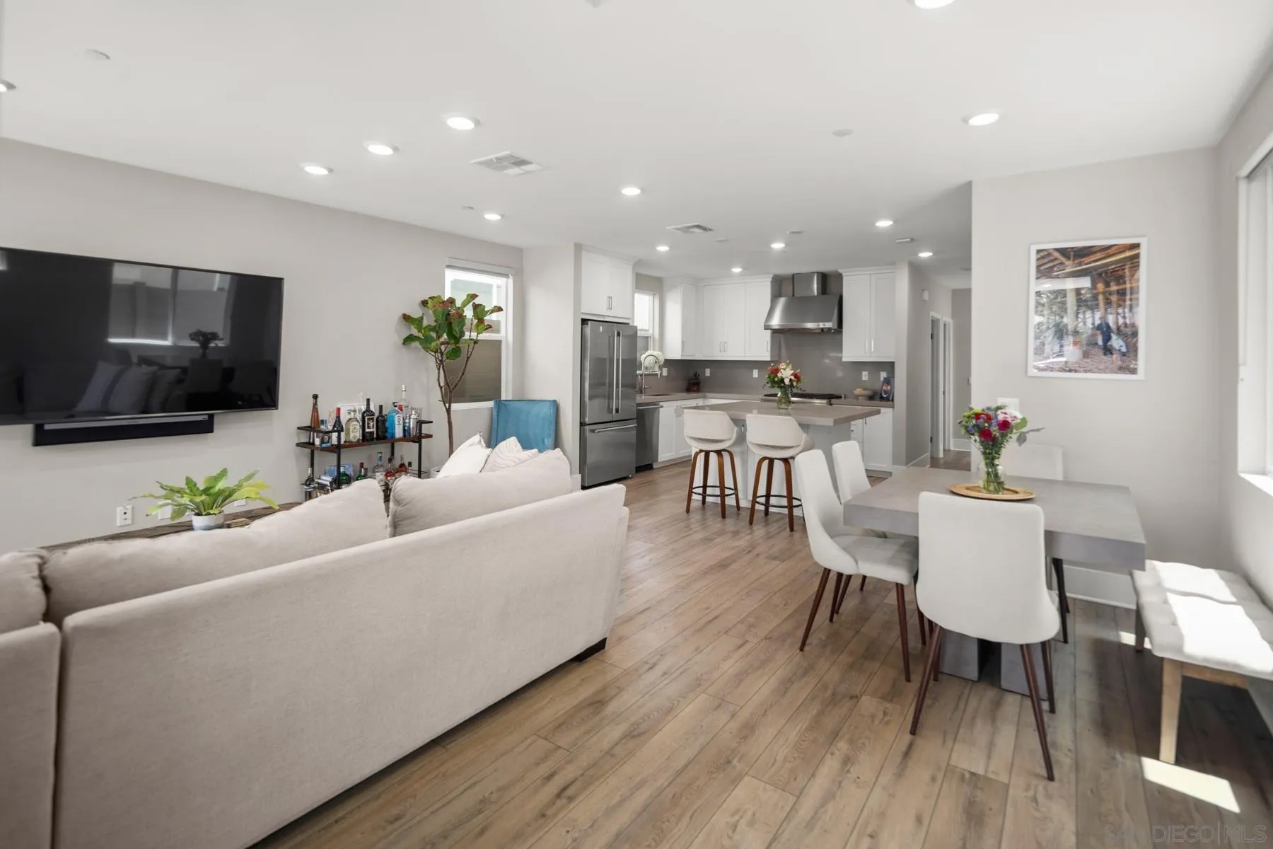 3927 Shasta St