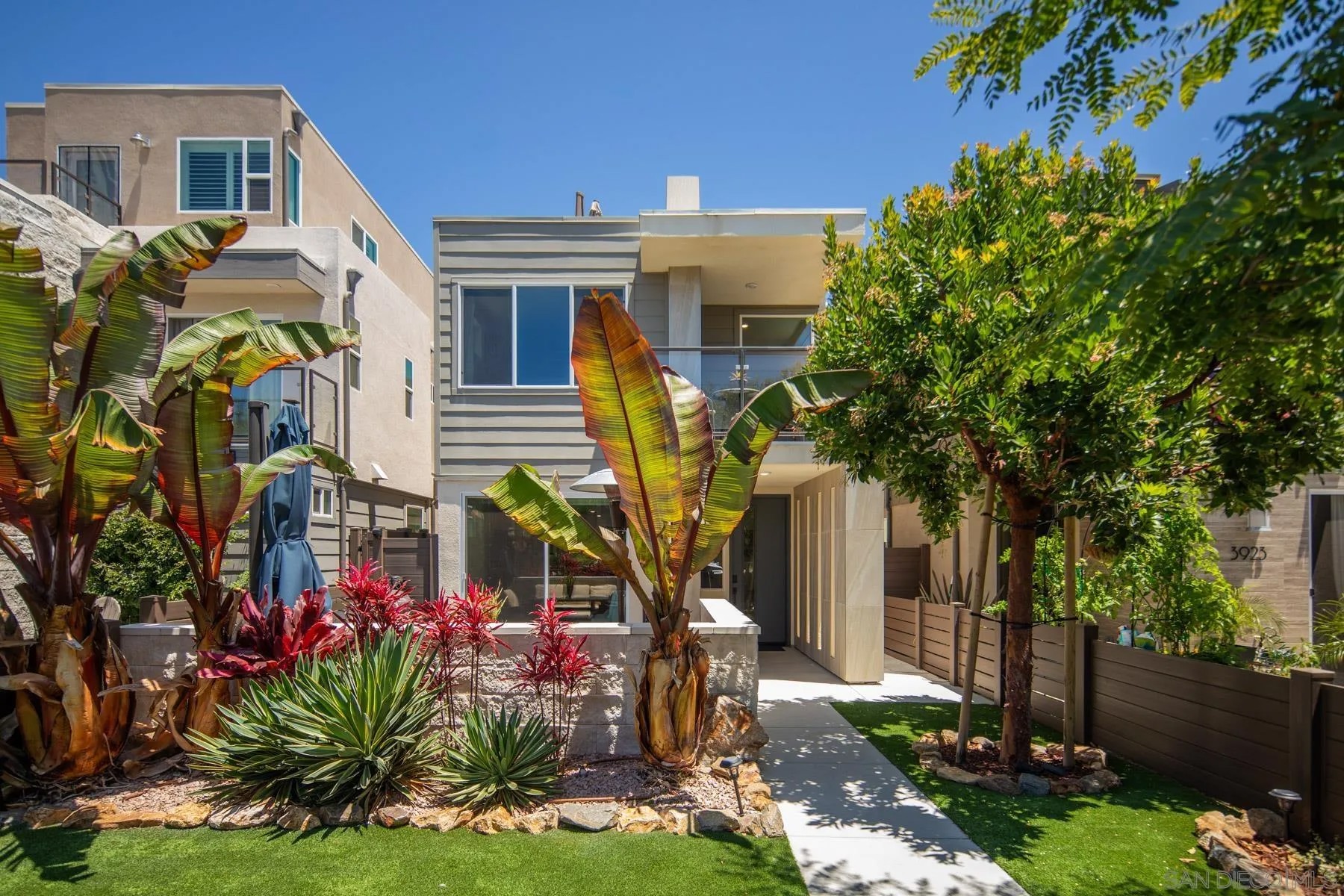3927 Shasta St