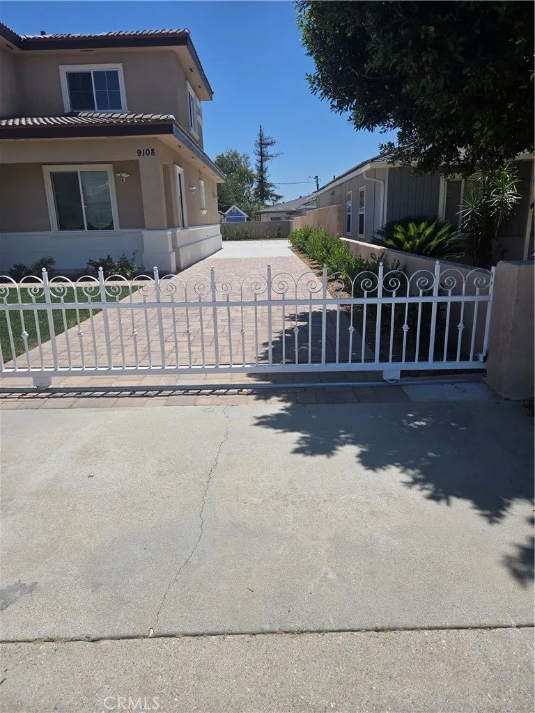 9108 Emperor Avenue