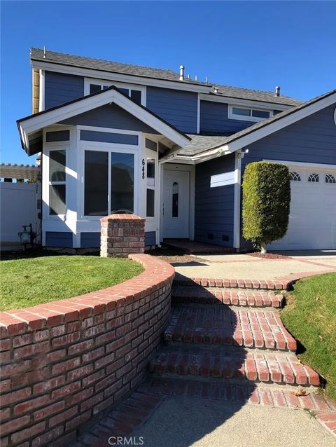 Photo of 648 N Quince Ave, Rialto, CA 92376 (MLS # CV26055773)