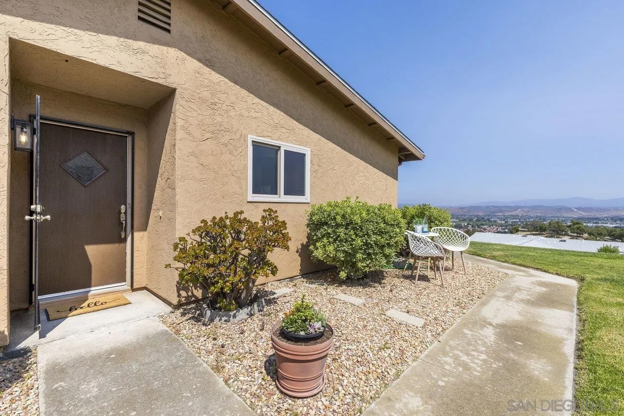4469 Albatross Way
