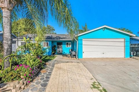 1234 N Ivy Street Escondido CA 92026