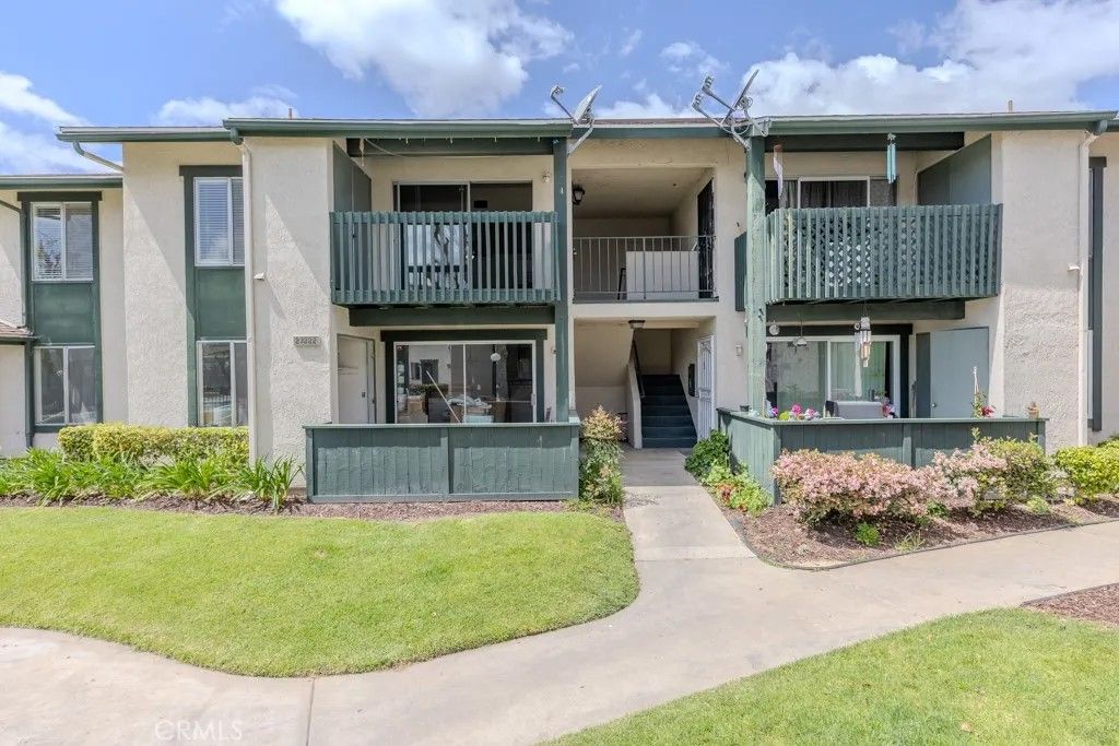 Photo of 23222 Orange Ave #4, Lake Forest, CA 92630 (MLS # PW26077701)