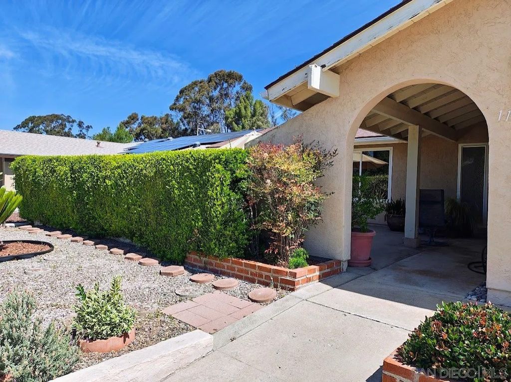 Photo of 11172 Promesa Dr, San Diego, CA 92124 (MLS # 260010236)
