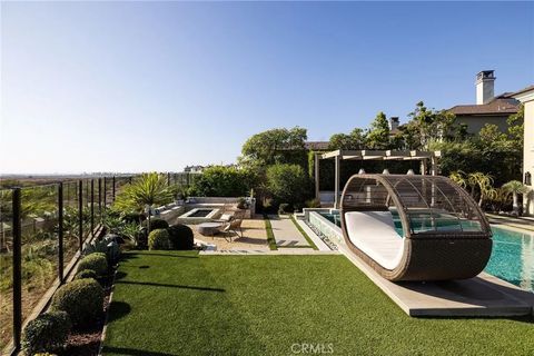 Tiny photo for 4746 Oceanridge Dr, Huntington Beach, CA 92649 (MLS # OC25238329)