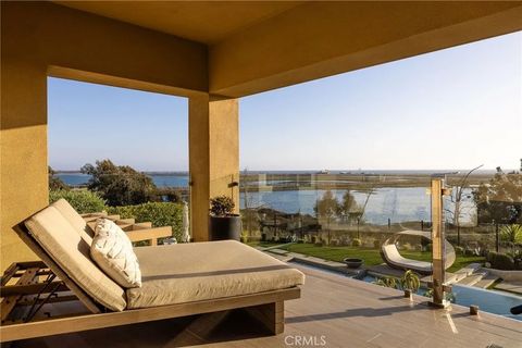 Tiny photo for 4746 Oceanridge Dr, Huntington Beach, CA 92649 (MLS # OC25238329)