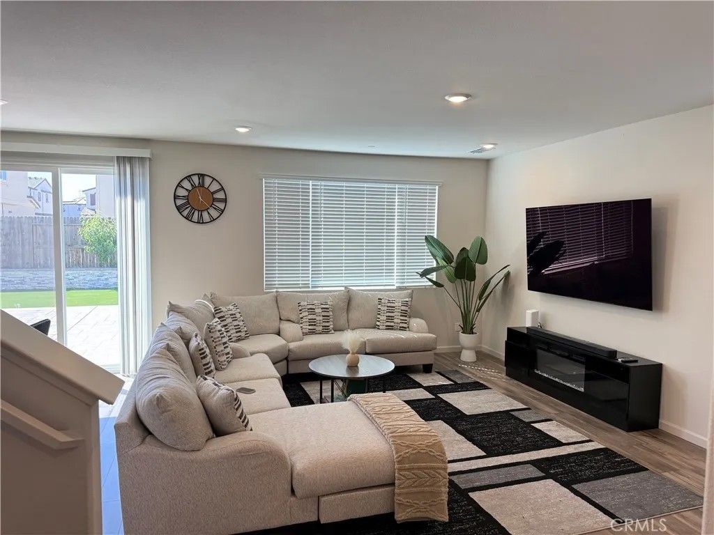 Photo of 855 Helmsley Dr, Vacaville, CA 95687 (MLS # OC26069289)