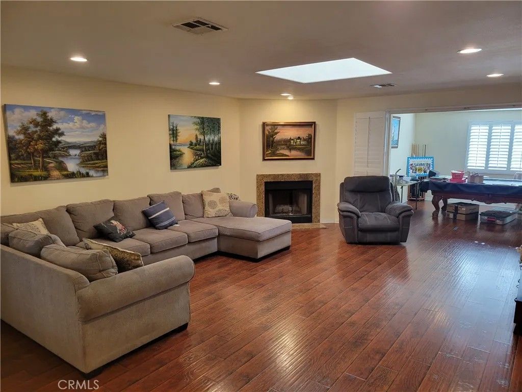 Photo of 8829 Rubio Ave, North Hills, CA 91343 (MLS # SR26093245)