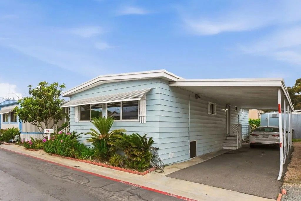 Photo of 33 Parkwood Lane, Oceanside, CA 92054 (MLS # NDP2603162)
