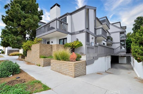 Photo of 1447 Manhattan Beach Boulevard #E, Manhattan Beach, CA 90266 (MLS # OC26217292)