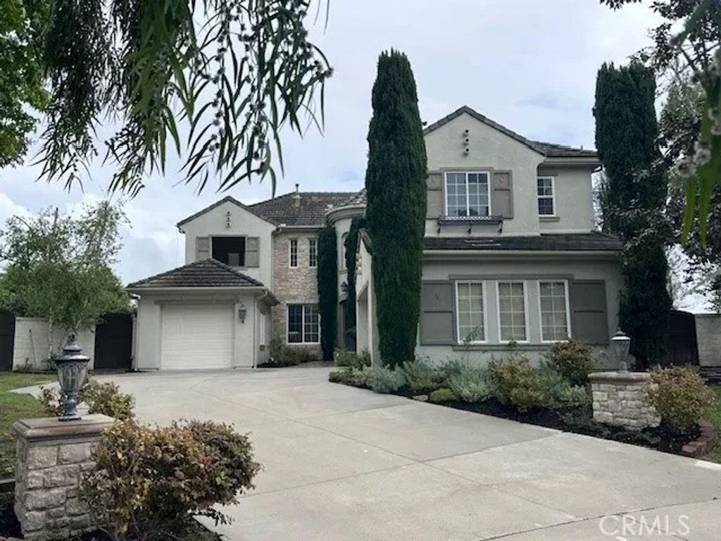 Photo of 4 Calle De La Luna, San Clemente, CA 92673 (MLS # OC26065379)