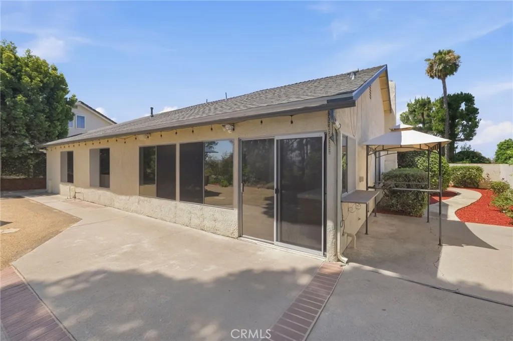 27092 Calle Del Cid