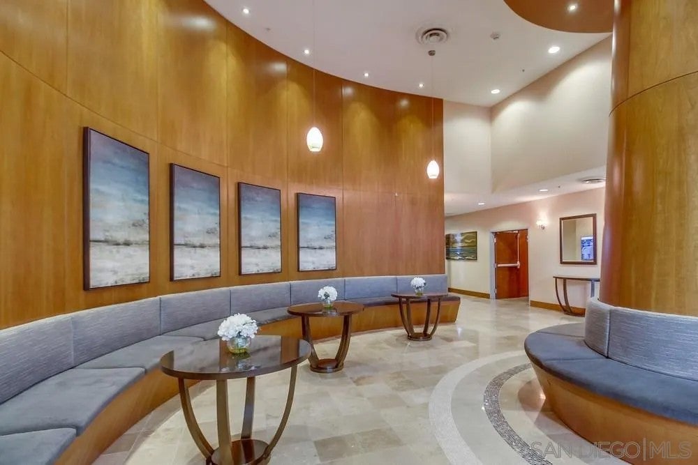 325 7th Ave 610