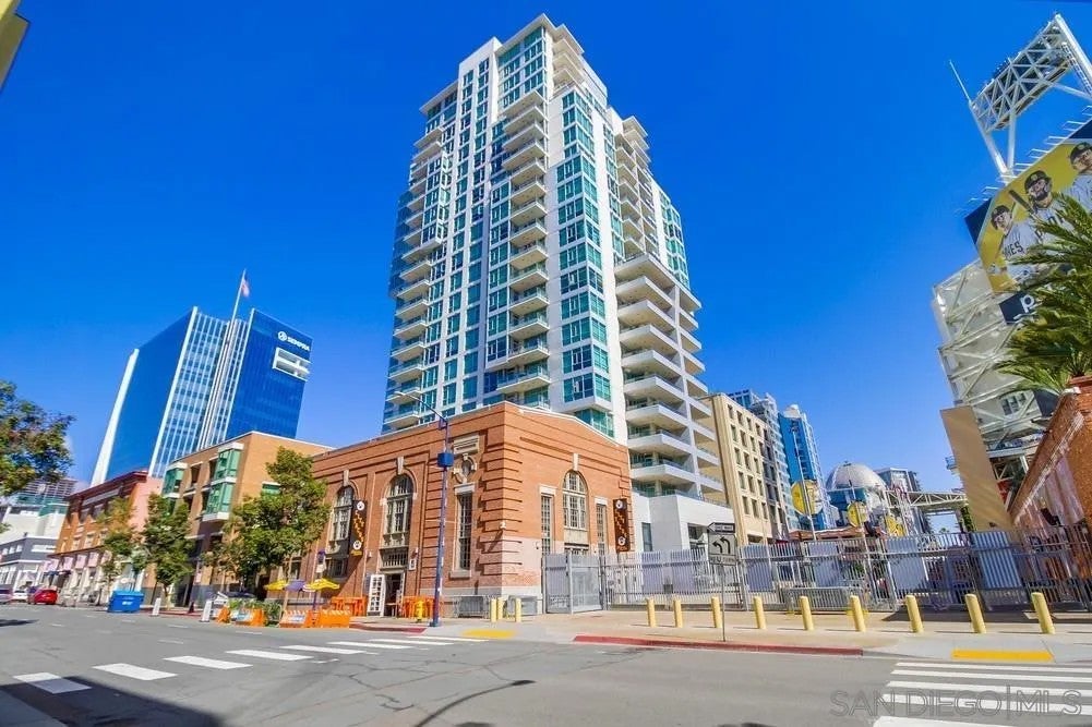 325 7th Ave 610