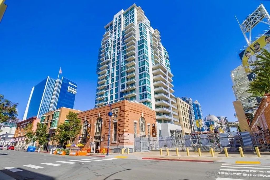 Photo of 325 7th Avenue #610, San Diego, CA 92101 (MLS # 260010128)