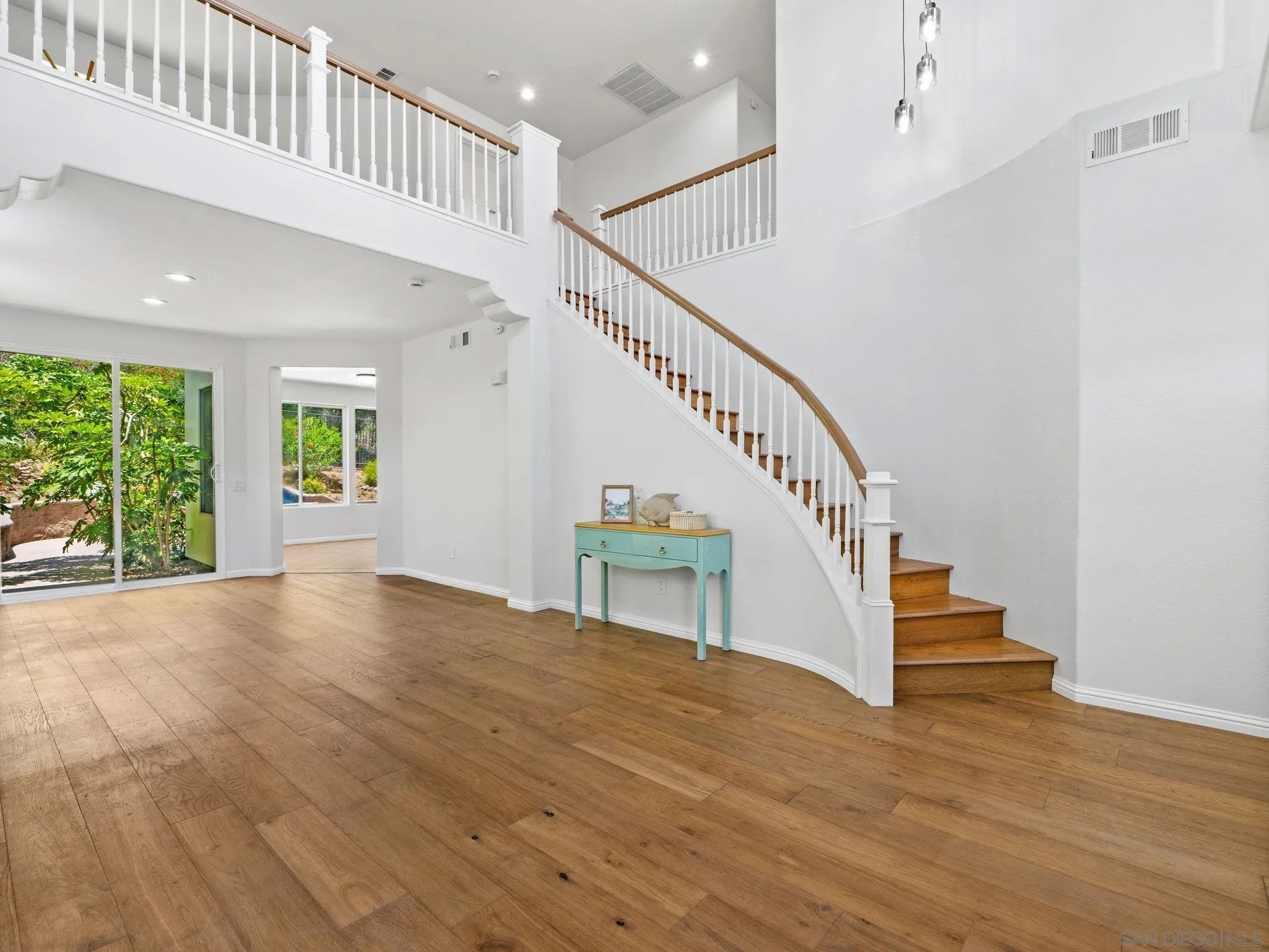 4308 Calle Mar De Ballenas