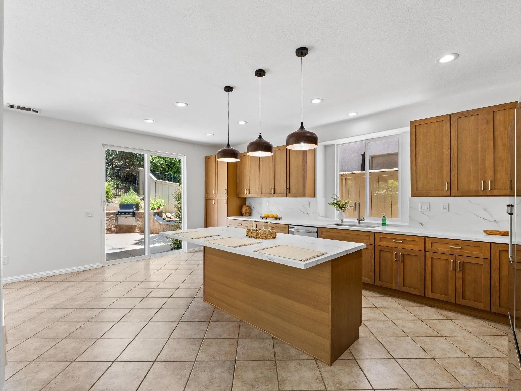 4308 Calle Mar De Ballenas