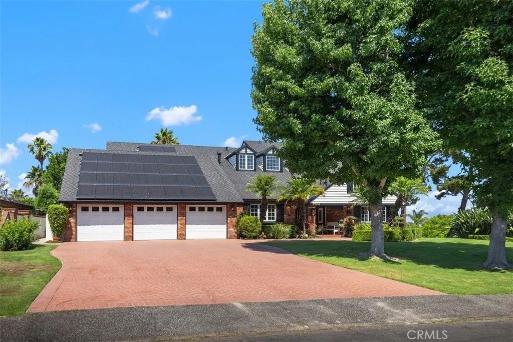 Photo of 27101 Shenandoah Drive, Laguna Hills, CA 92653 (MLS # OC26048143)