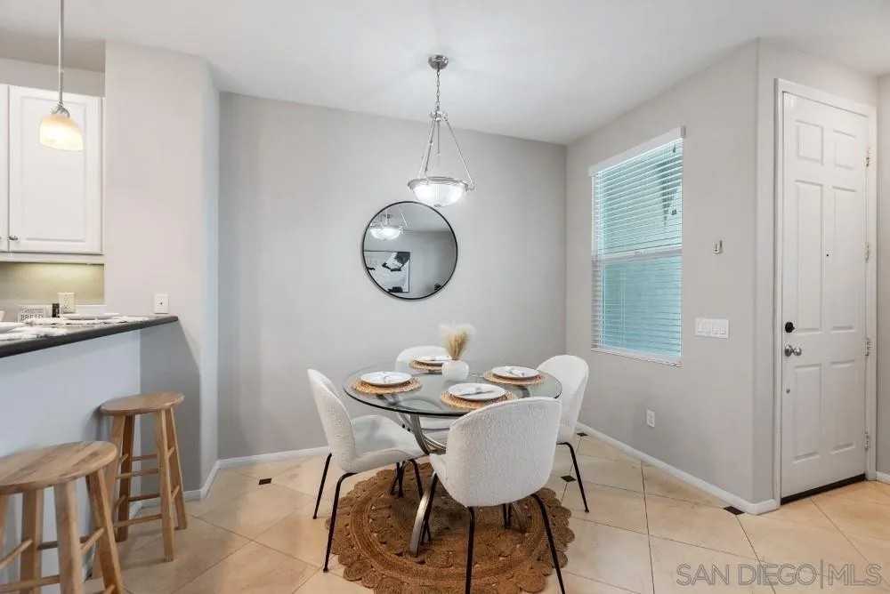 211 Calle Del Sol