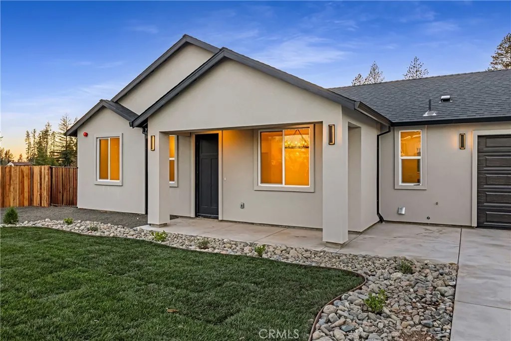 6471 Lone Cedar