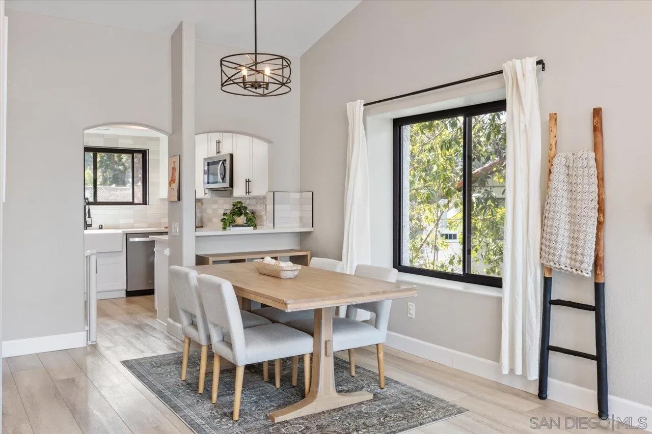 16266 Avenida Venusto E