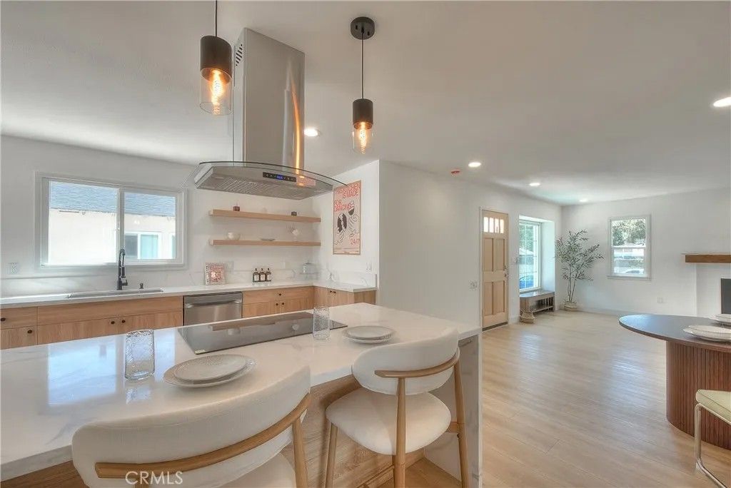 Photo of 424 N Via Val Verde, Montebello, CA 90640 (MLS # AR26082866)