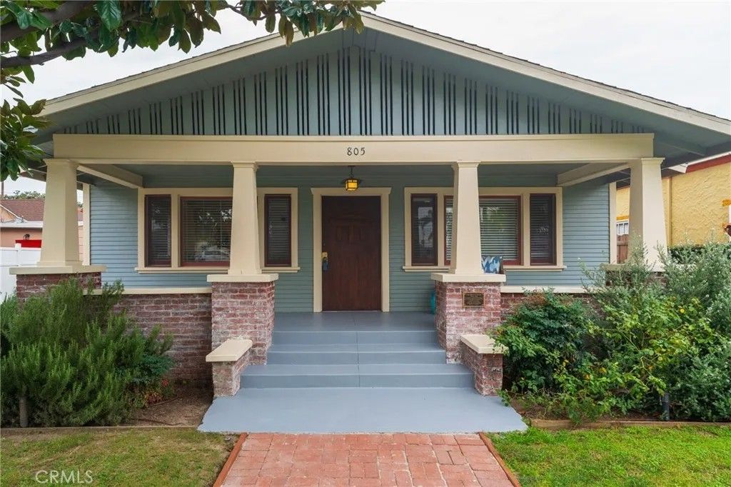 Photo of 805 N Clementine St, Anaheim, CA 92805 (MLS # PW26033628)